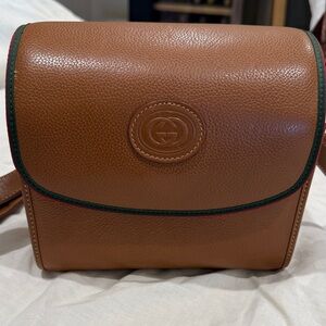 Gucci vintage crossbody camera bag